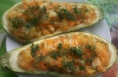 Лодочки из кабачков, фаршированные овощами